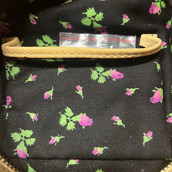 BETSEY JOHNSON Baroque Betsey Collection - Picture 9 of 17